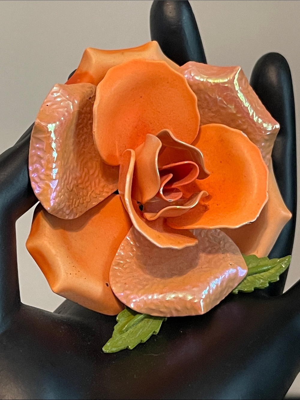 Vintage Multi-Layered Metal Peach Enamel Embossed Iridescent Flower Brooch - Picture 4 of 10